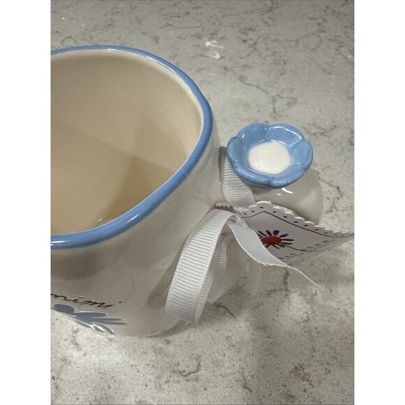 MIMI Blue Daisy Flowers Rae Dunn 19oz Mug Mother’s Day Mom Grandma NEW Dasies - Picture 2 of 5